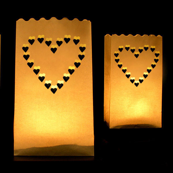  Dekorative Windlichter - Lichttütten aus Papier 15x27x9cm - Herz (10 St./ Verp.)